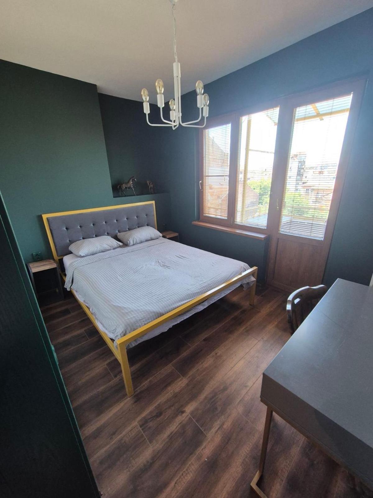 Wonderland For Rent Sofia